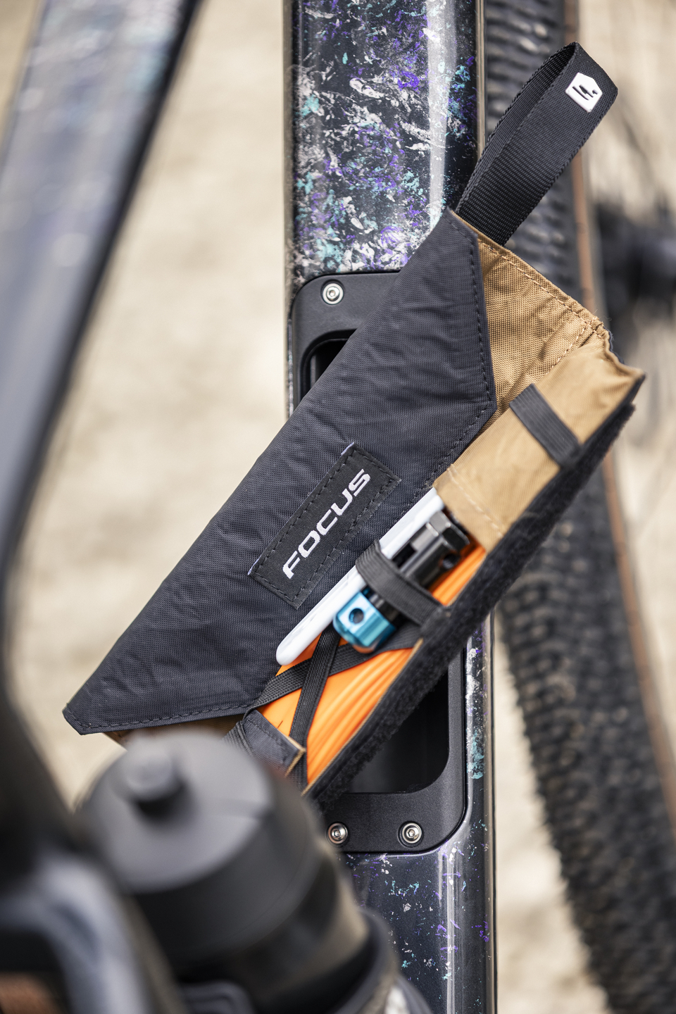 Focus Werkzeugset im Rahmen versteckt